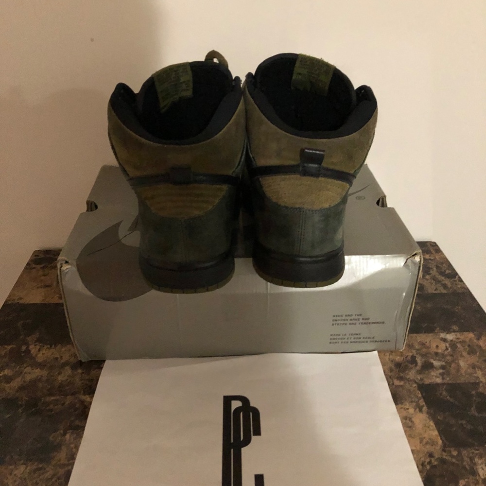 Nike SB Dunk High "Hulk" Sneakers - Picture 7 of 11